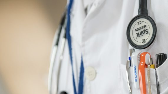В Крым приедут 70 врачей с материка для борьбы с коронавирусом
