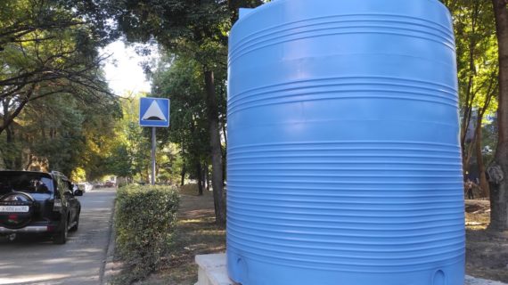 Баки с водой у жилых домов Симферополя появятся к пятнице