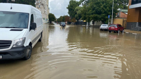 В Крыму отремонтируют 9 медучреждений, которые пострадали во время летних наводнений