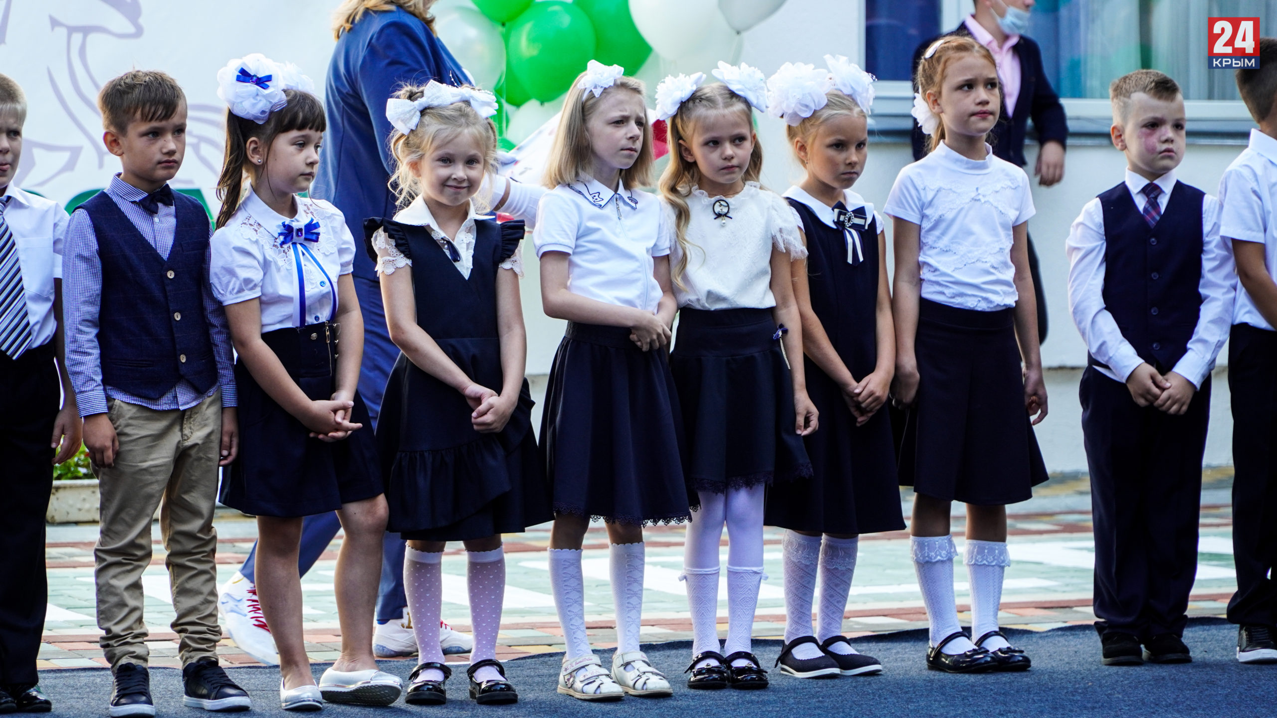 В Крыму 7 школ перевели на дистанционное обучение