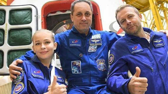 Крымчанин оправится в космос снимать кино вместе с актрисой Юлией Пересильд и режиссёром Климом Шипенко