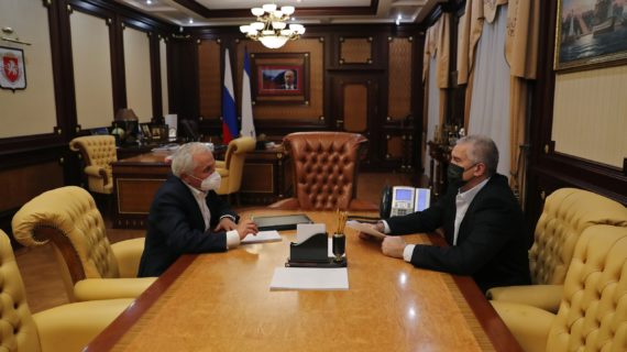 Аксёнов поддержал идею пригласить президента Болгарии в Крым