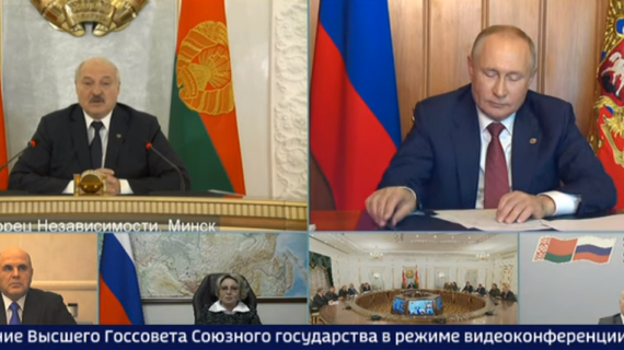 Лукашенко пожаловался, что Путин не взял его с собой в Крым