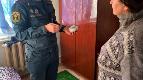 Датчики дыма установили в домах многодетных семей Симферопольского района